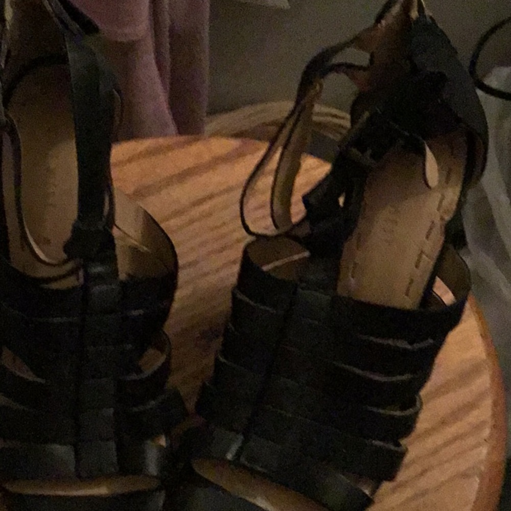 Shoes - Picture 3 of 3